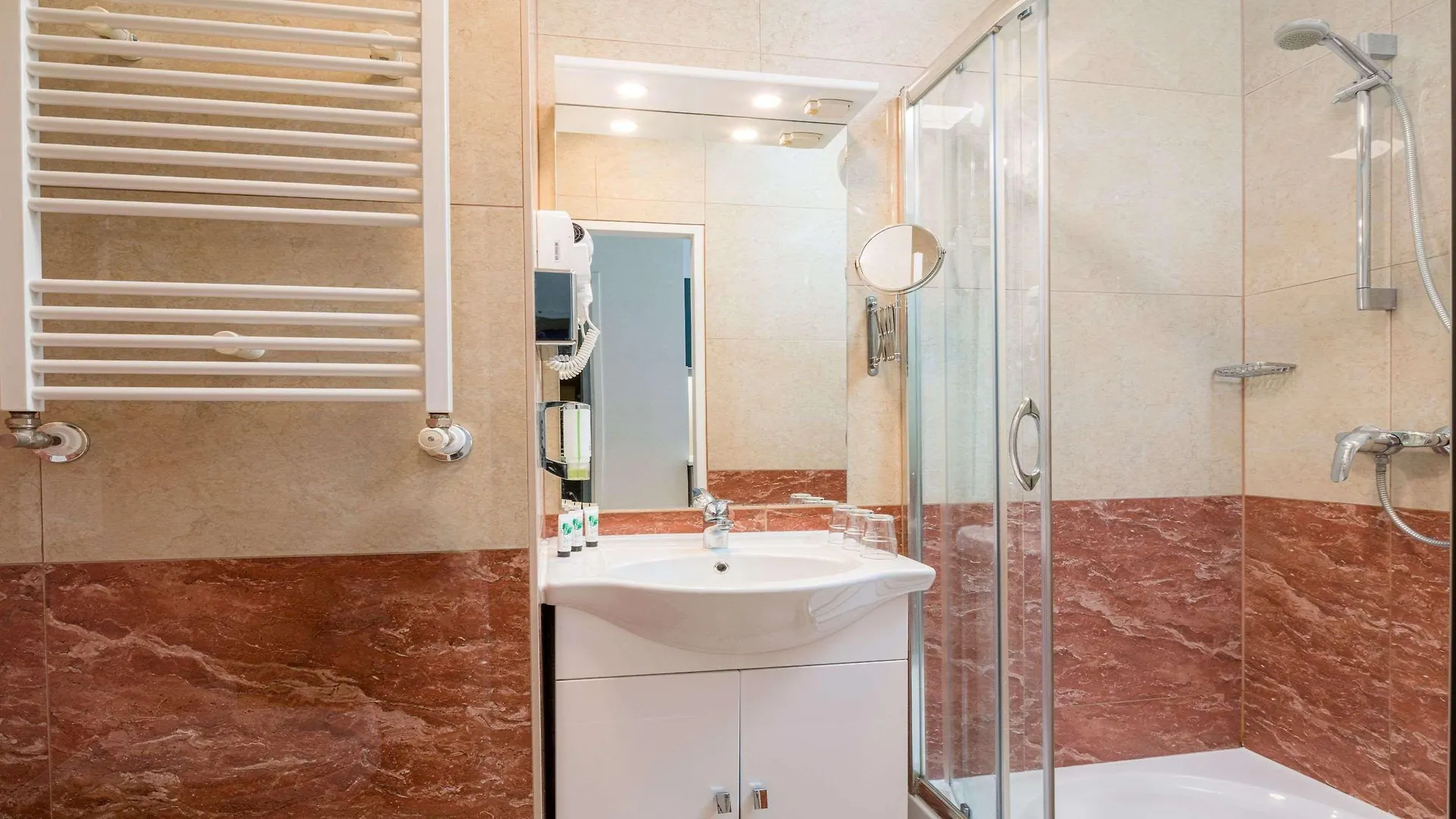 Best Western Plus Celebrity Suites Bécs 4*,  Ausztria