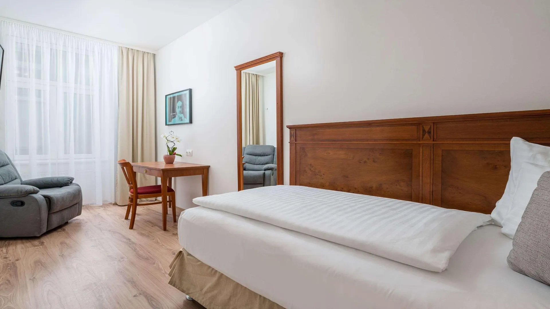 Best Western Plus Celebrity Suites Bécs 4*,