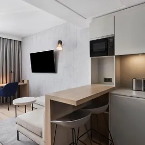 By Marriott East Apart-hotel