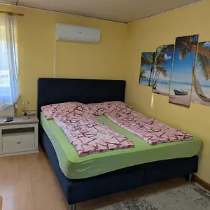 Haus Alexander Апартаменты Грац