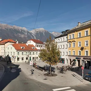 hidden-gem-in-central-innsbruck-with-free-parking.innsbruckaustriahotels.com/
