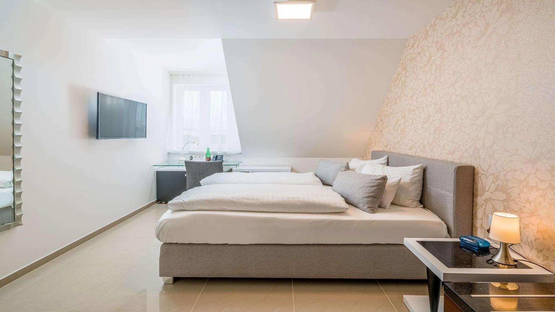 Best Western Plus Celebrity Suites Вена Апарт-отель